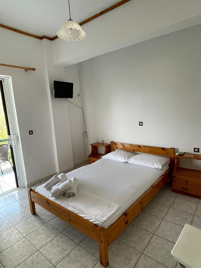 Sunshine Apartments And Rooms Никиана Екстериор снимка