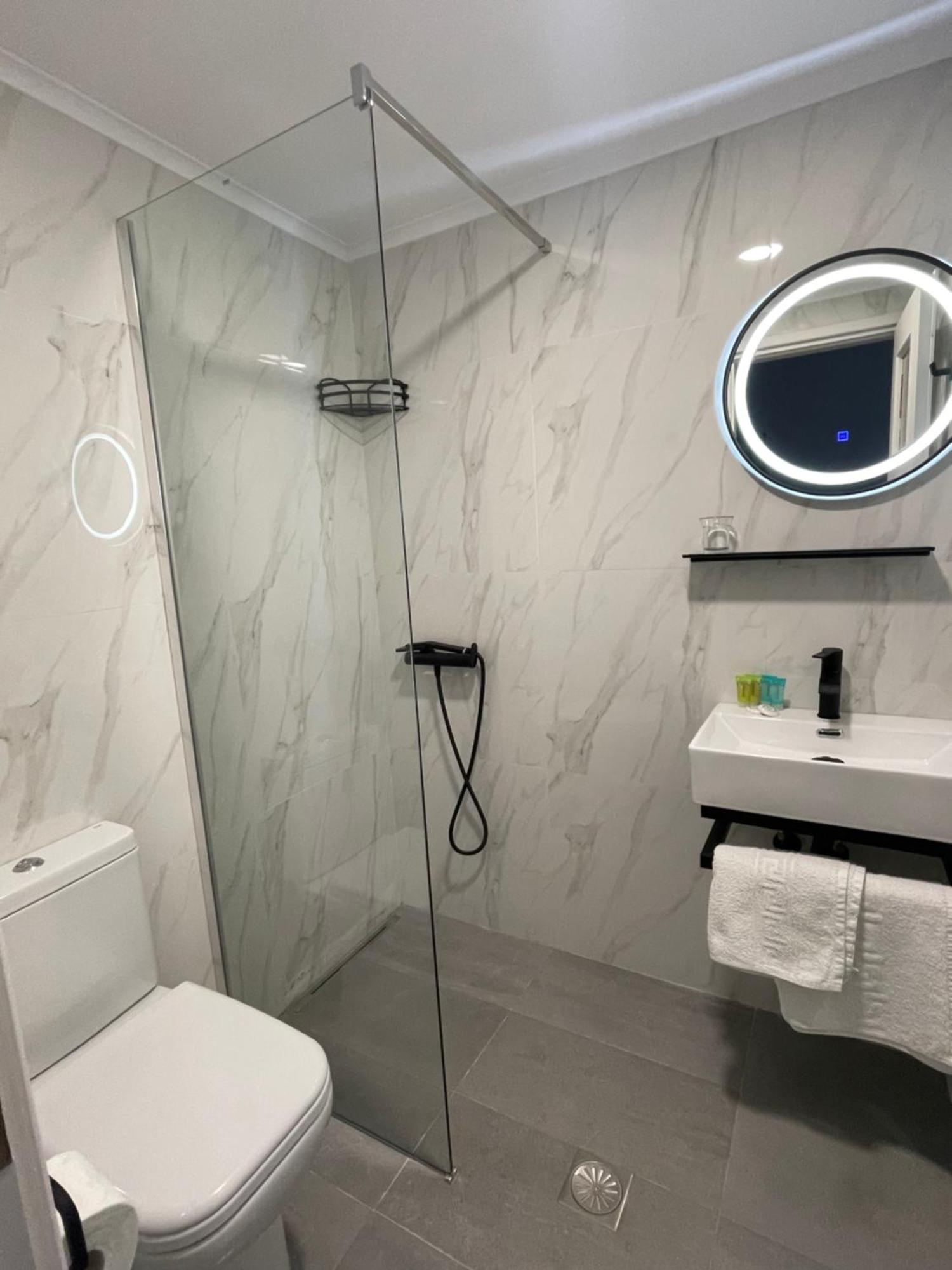 Sunshine Apartments And Rooms Никиана Екстериор снимка