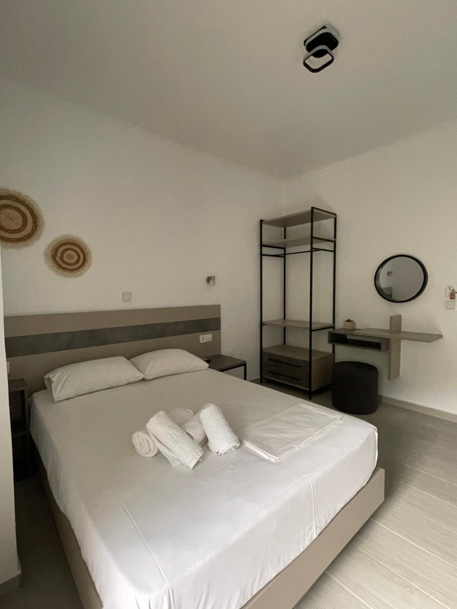 Sunshine Apartments And Rooms Никиана Екстериор снимка