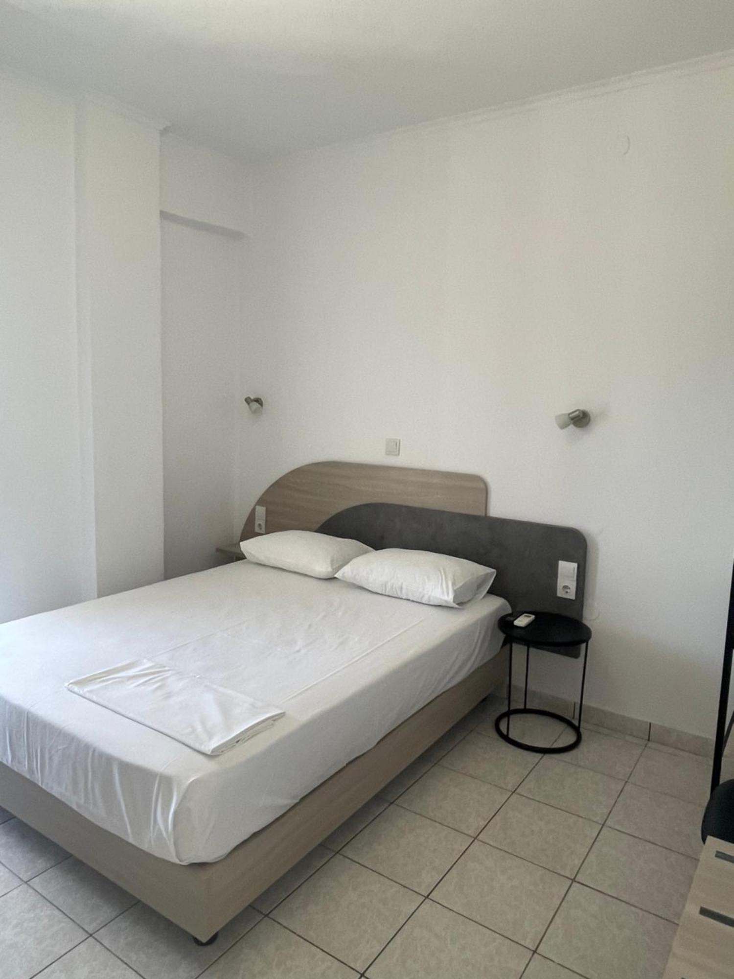 Sunshine Apartments And Rooms Никиана Екстериор снимка