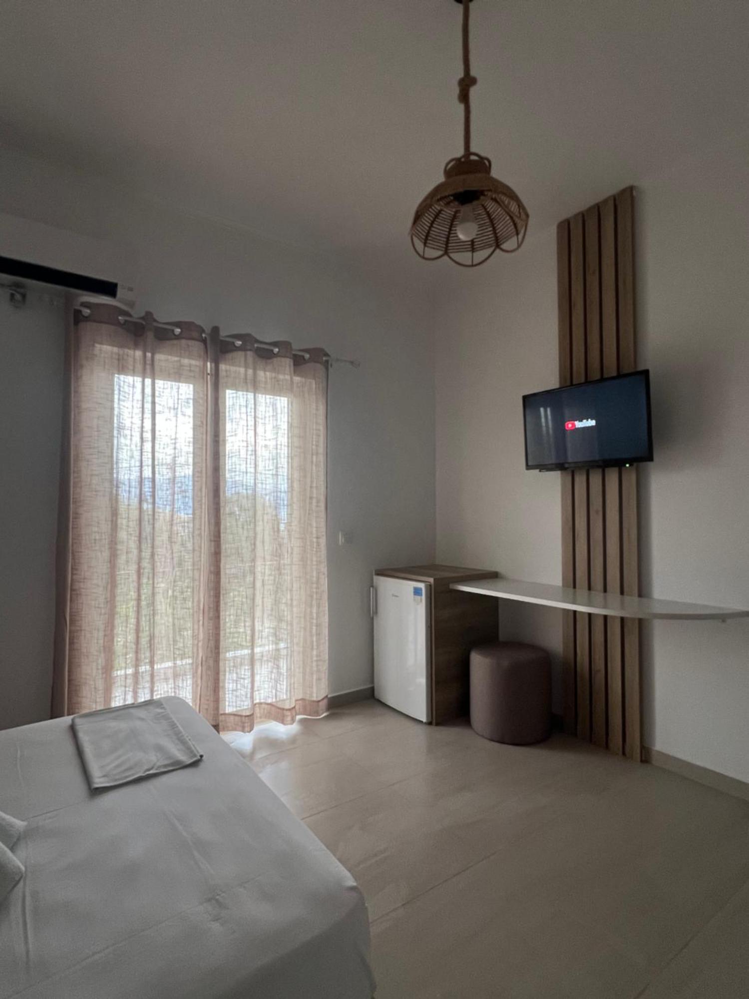 Sunshine Apartments And Rooms Никиана Екстериор снимка